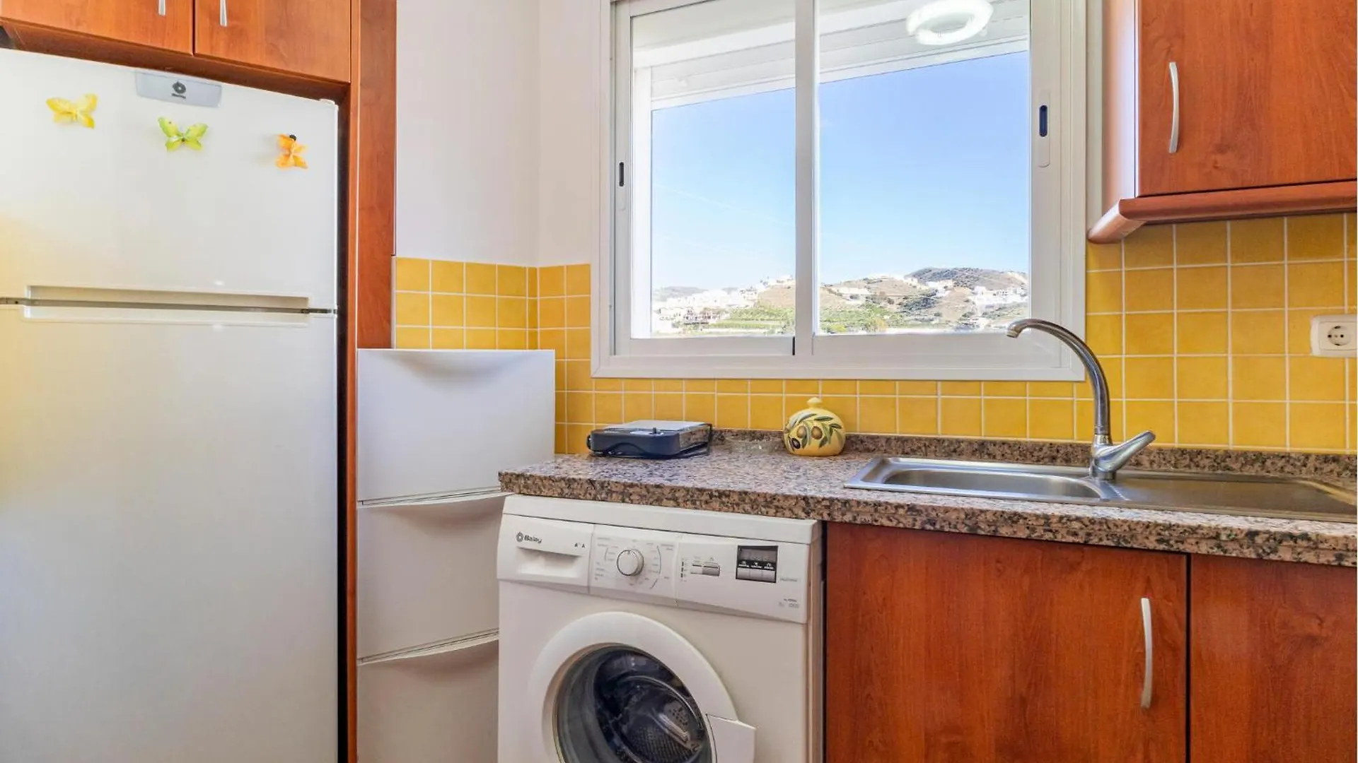 1 Bedroom Beautiful Apartment In Torrox Costa